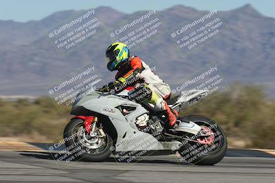 media/Oct-30-2025-Racers Edge (Thu) [[dabbdaf680]]/3-B Group/Session 4 (Turn 9 Side)/